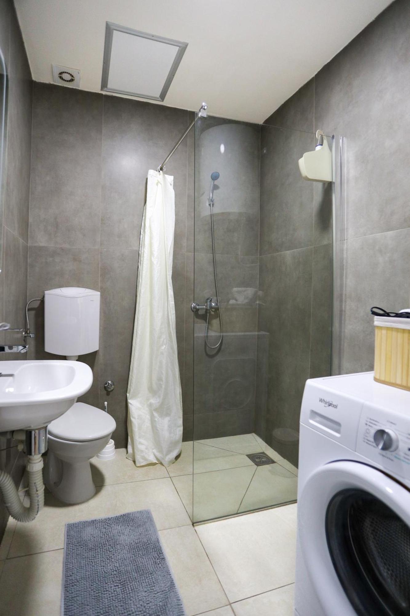 Airport Stay Apartments Surčin Kültér fotó