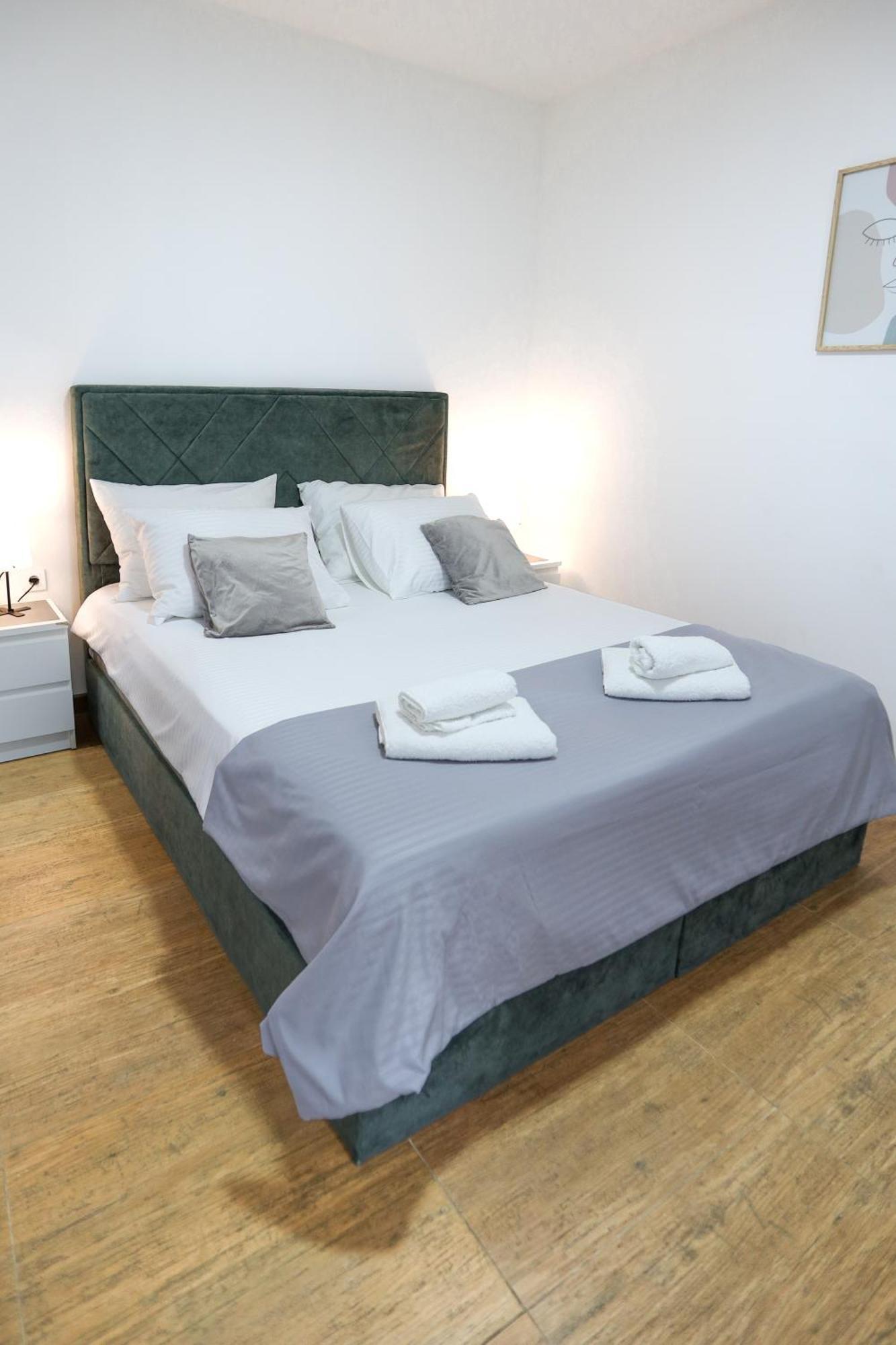Airport Stay Apartments Surčin Kültér fotó